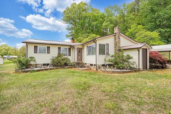 3 Acres of Land with Home for Sale in New Castle, Virginia