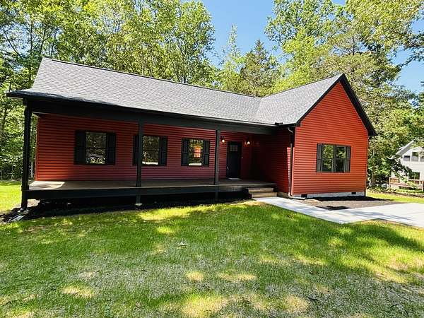 2 Acres of Land with Home for Sale in Dickson, Tennessee