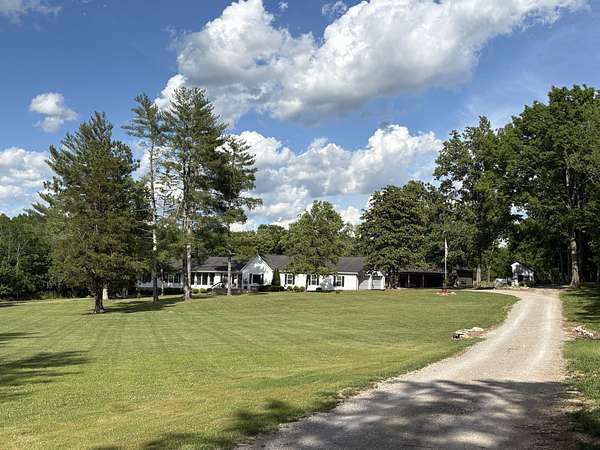 6.1 Acres of Land with Home for Sale in Franklin, Tennessee