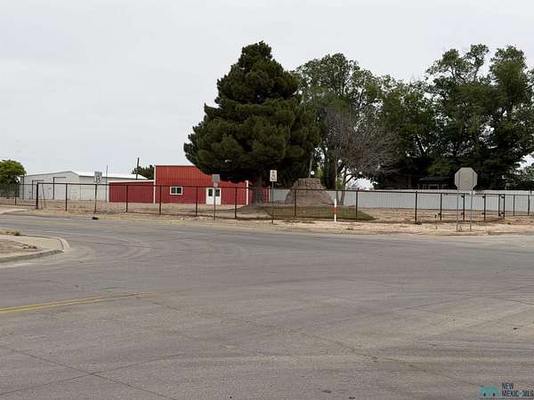 4.78 Acres of Improved Mixed-Use Land for Sale in Roswell, New Mexico
