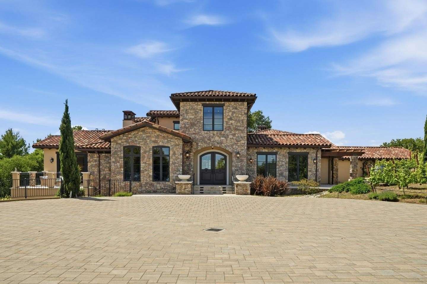 10.4 Acres of Land with Home for Sale in Los Gatos, California