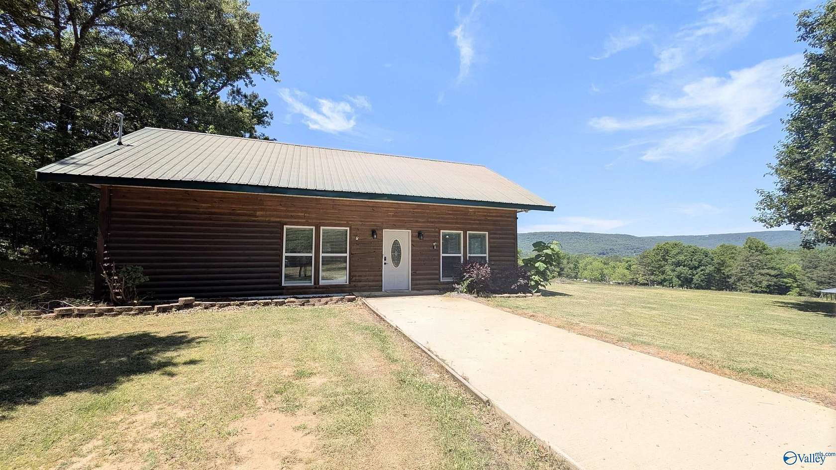 7.7 Acres of Land with Home for Sale in Steele, Alabama