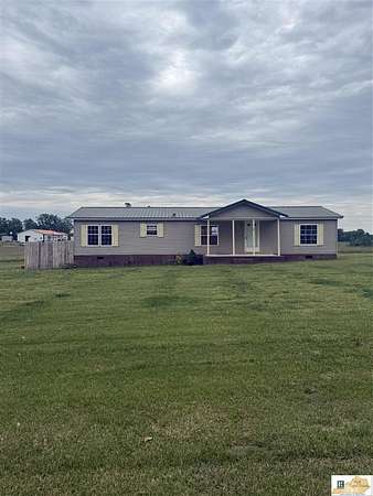 2.2 Acres of Land with Home for Sale in Glasgow, Kentucky