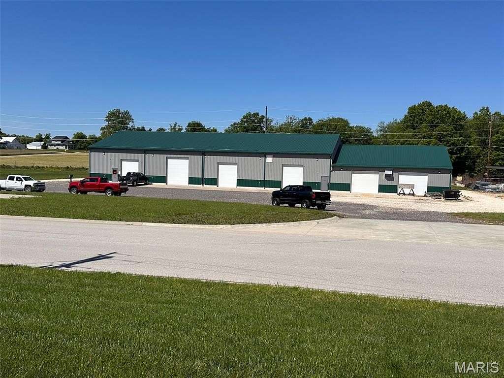 2.57 Acres of Improved Commercial Land for Sale in New Haven, Missouri