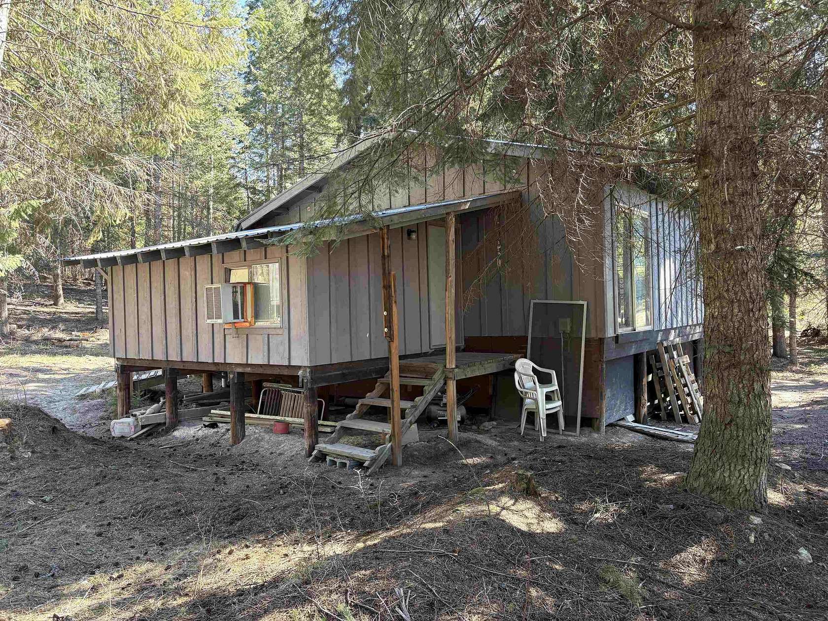 20 Acres of Land with Home for Sale in Colville, Washington