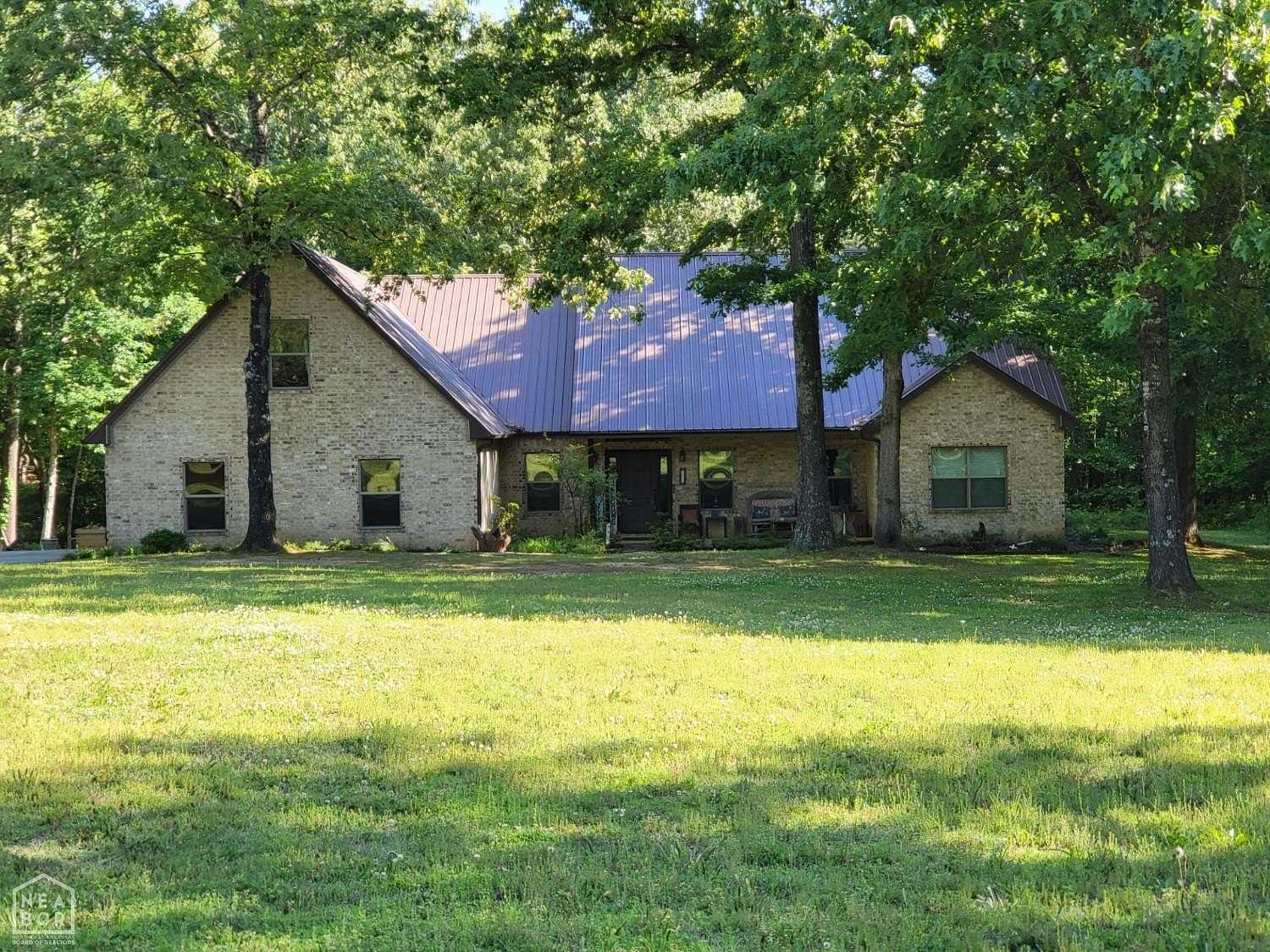 1.5 Acres of Land with Home for Sale in Jonesboro, Arkansas