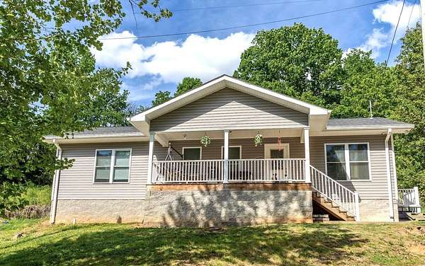 1.7 Acres of Land with Home for Sale in Monticello, Kentucky