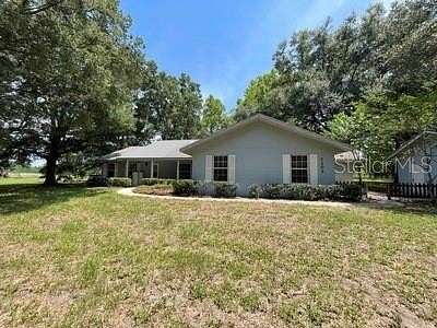2 Acres of Land with Home for Lease in Ocala, Florida