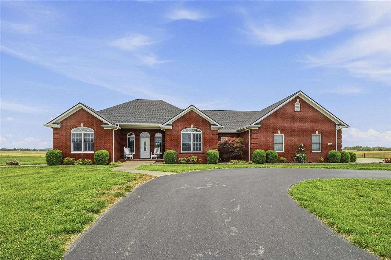 1.5 Acres of Land with Home for Sale in Horse Cave, Kentucky