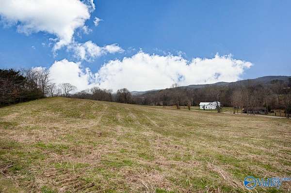 10.8 Acres of Recreational Land for Sale in Prospect, Tennessee