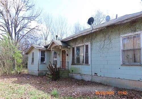 1.59 Acres of Improved Residential Land for Sale in Strafford, Missouri