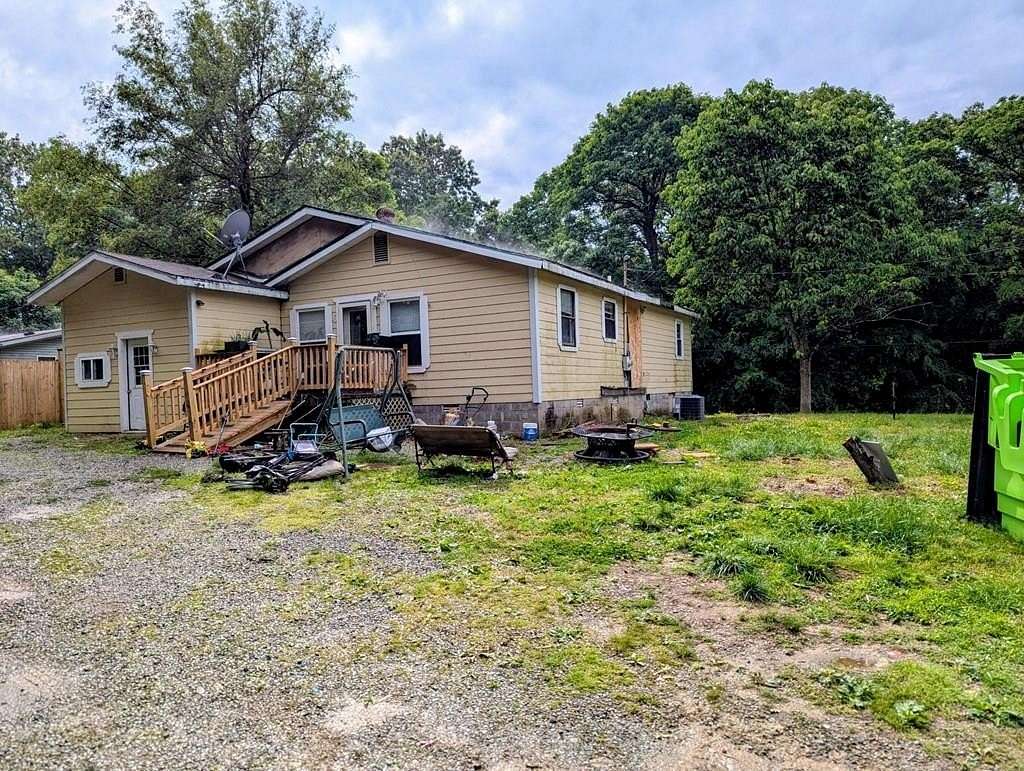 2 Acres of Land with Home for Sale in Dawson Springs, Kentucky