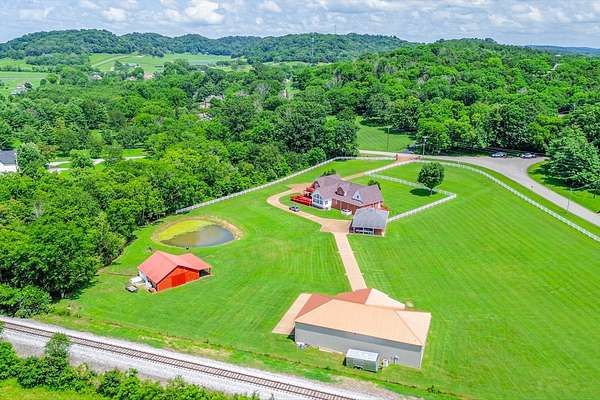 5.75 Acres of Land with Home for Sale in Franklin, Tennessee