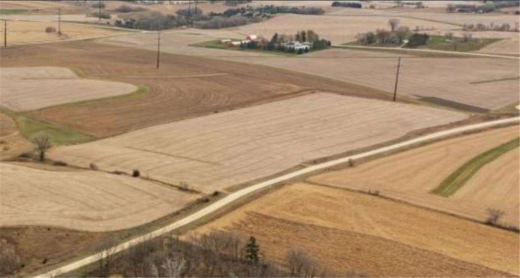 28.9 Acres of Agricultural Land for Sale in Oronoco, Minnesota