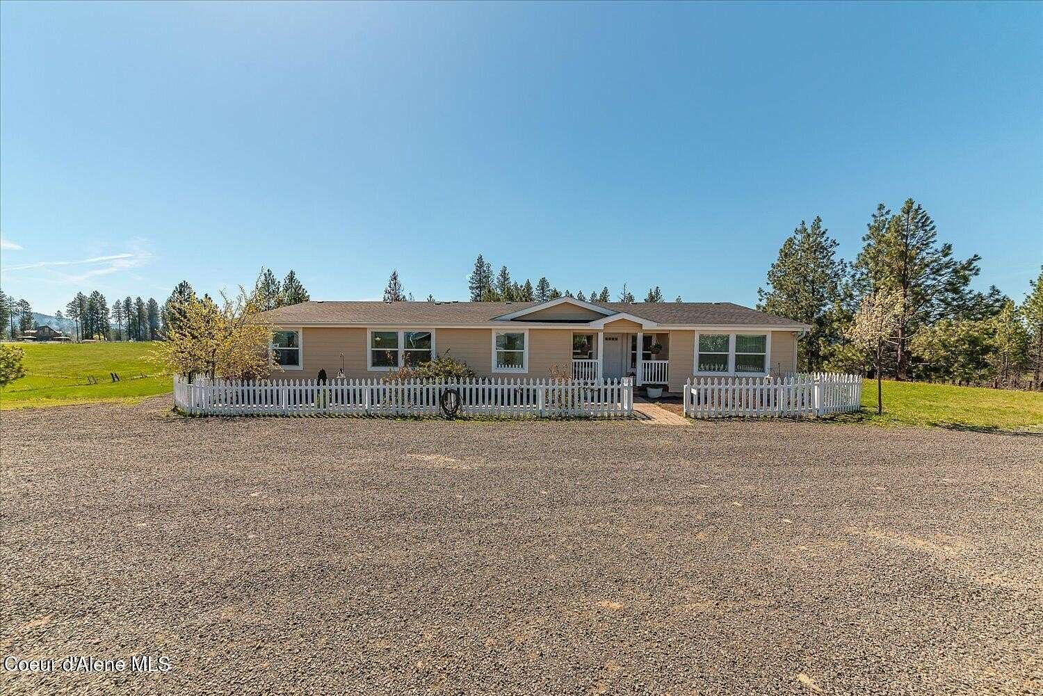 20 Acres of Land with Home for Sale in Plummer, Idaho
