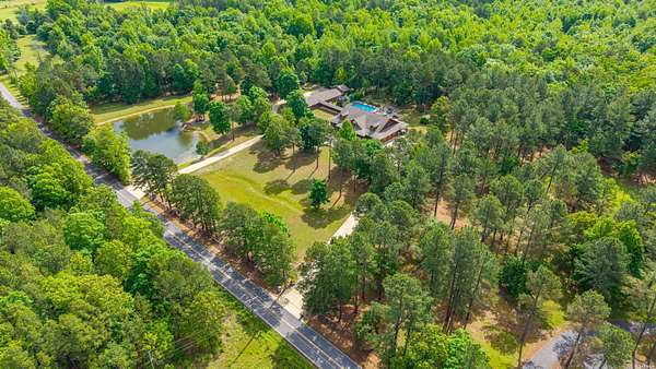11.4 Acres of Land with Home for Sale in Hot Springs, Arkansas