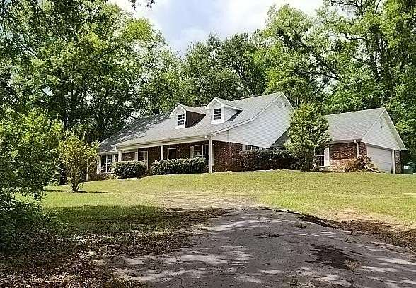 6 Acres of Land with Home for Sale in Palestine, Texas