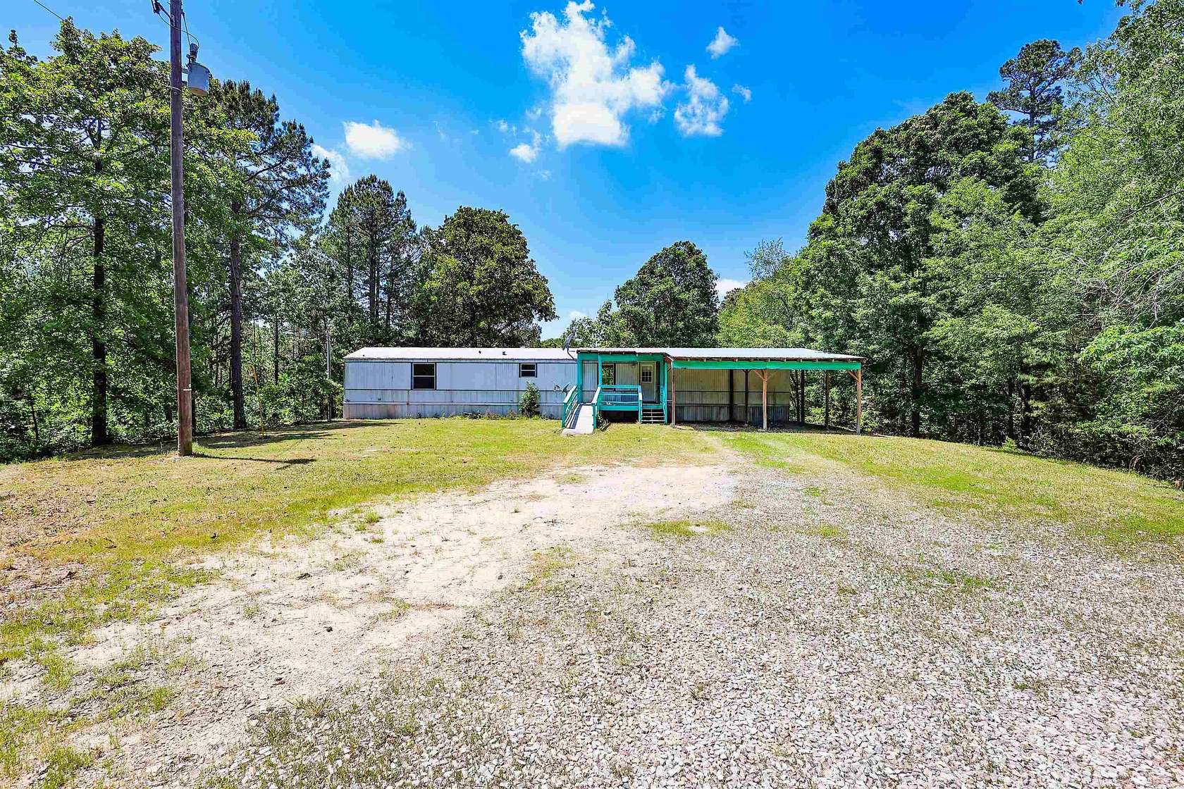 4.27 Acres of Land with Home for Sale in Hot Springs, Arkansas