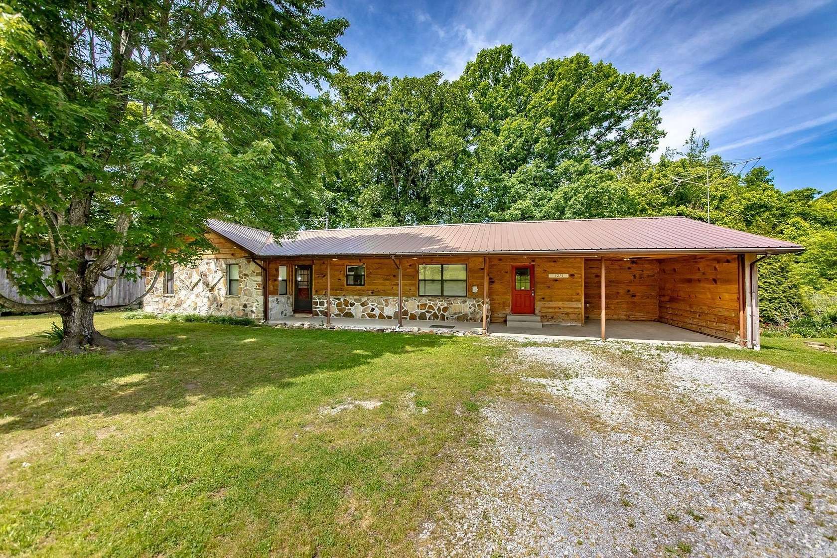 1.75 Acres of Land with Home for Sale in Marshall, Arkansas