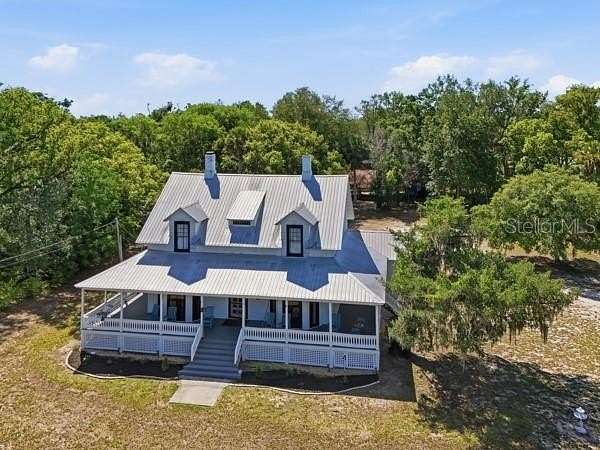 2.7 Acres of Land with Home for Sale in Fruitland Park, Florida