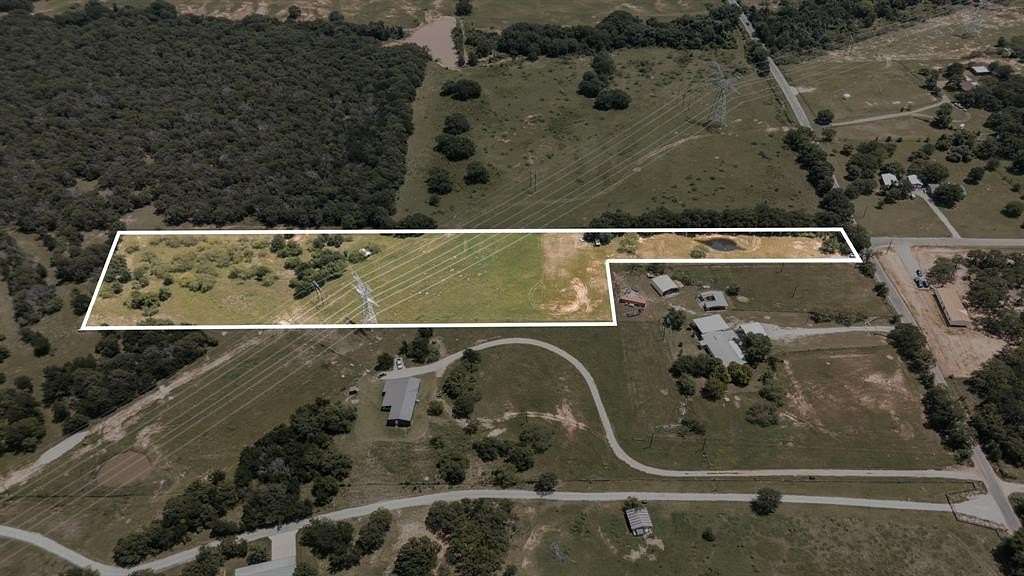 6 Acres of Residential Land for Sale in Decatur, Texas