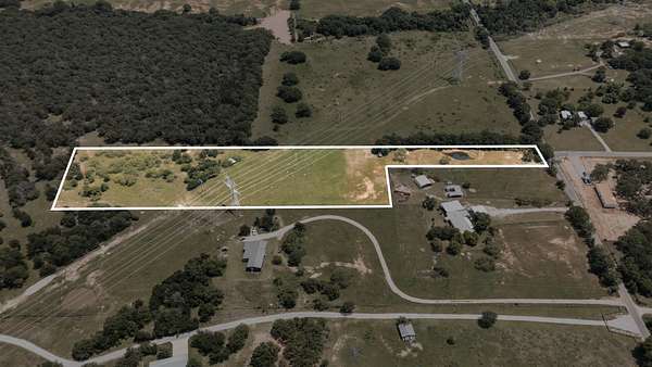 6 Acres of Residential Land for Sale in Decatur, Texas