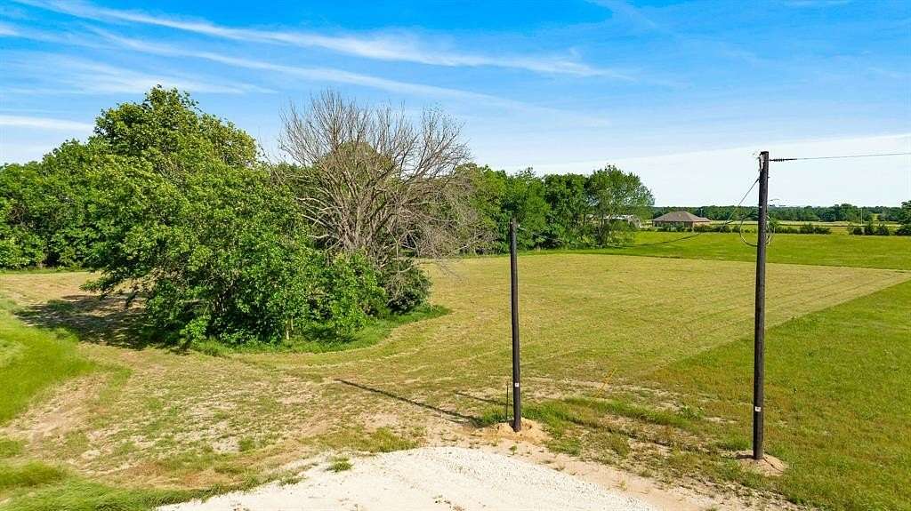 2 Acres of Residential Land for Sale in Sumner, Texas