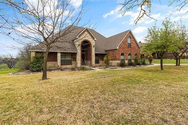 1.82 Acres of Land with Home for Lease in Aledo, Texas