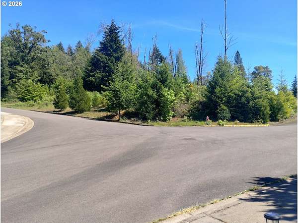 0.25 Acres of Residential Land for Sale in Oakridge, Oregon
