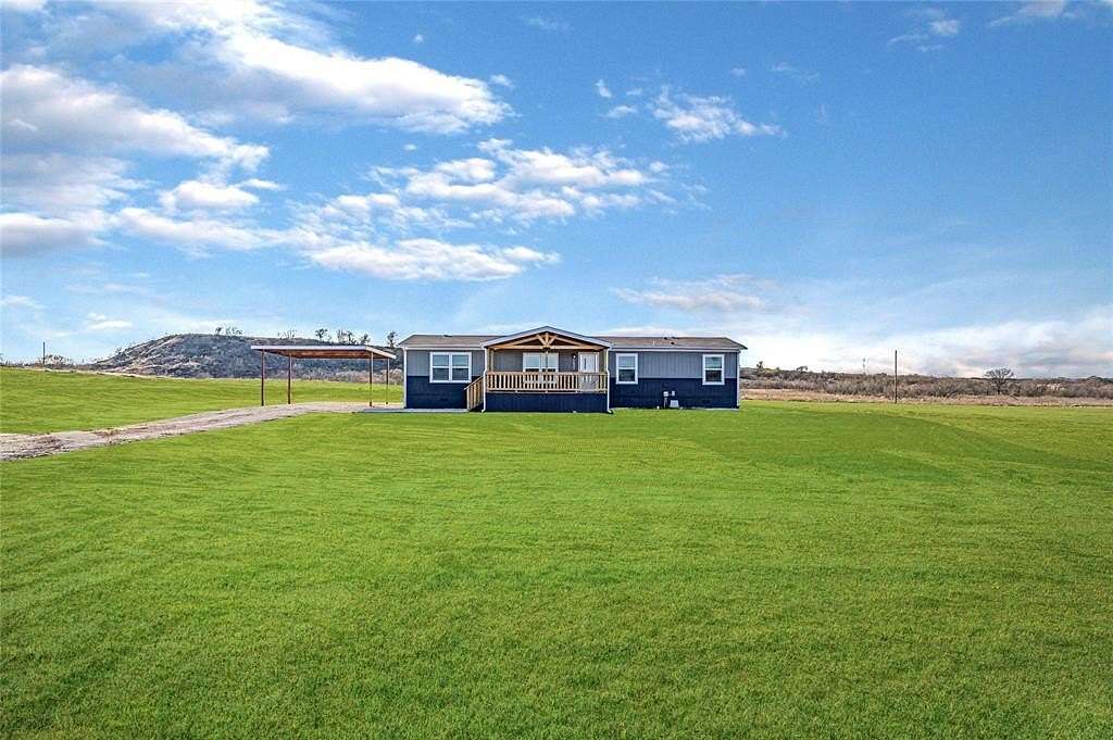 2 Acres of Land with Home for Sale in Bellevue, Texas