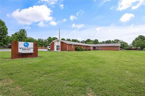 3 Acres of Improved Residential Land for Sale in Springdale, Arkansas
