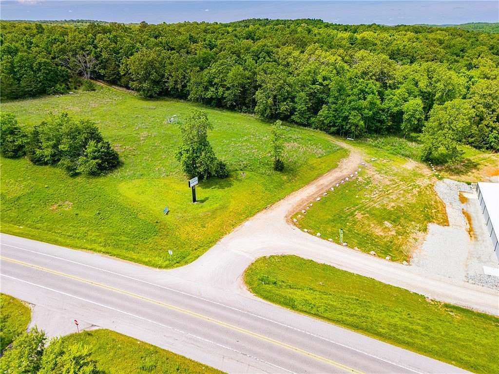 63 Acres of Land for Sale in Flippin, Arkansas