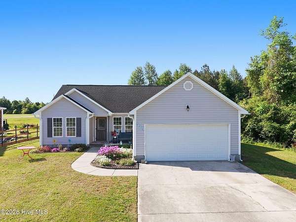 4.26 Acres of Land with Home for Sale in Richlands, North Carolina