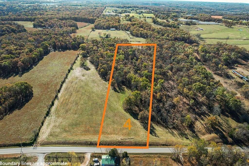 9 Acres of Residential Land for Sale in Gravette, Arkansas