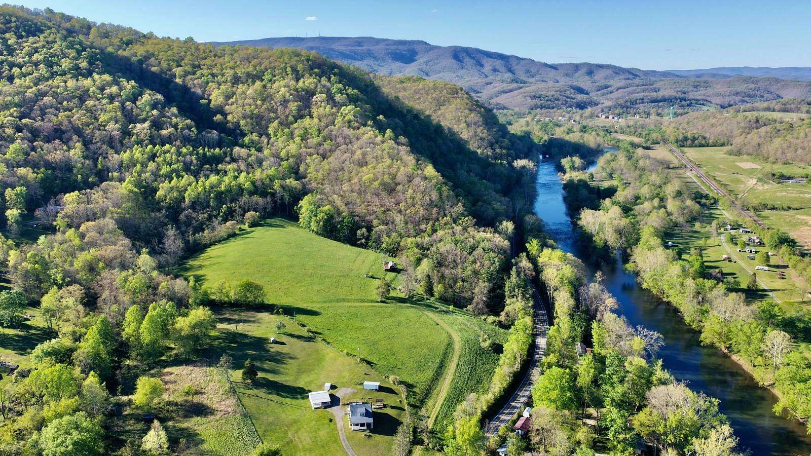 128 Acres of Recreational Land for Sale in Alderson, West Virginia