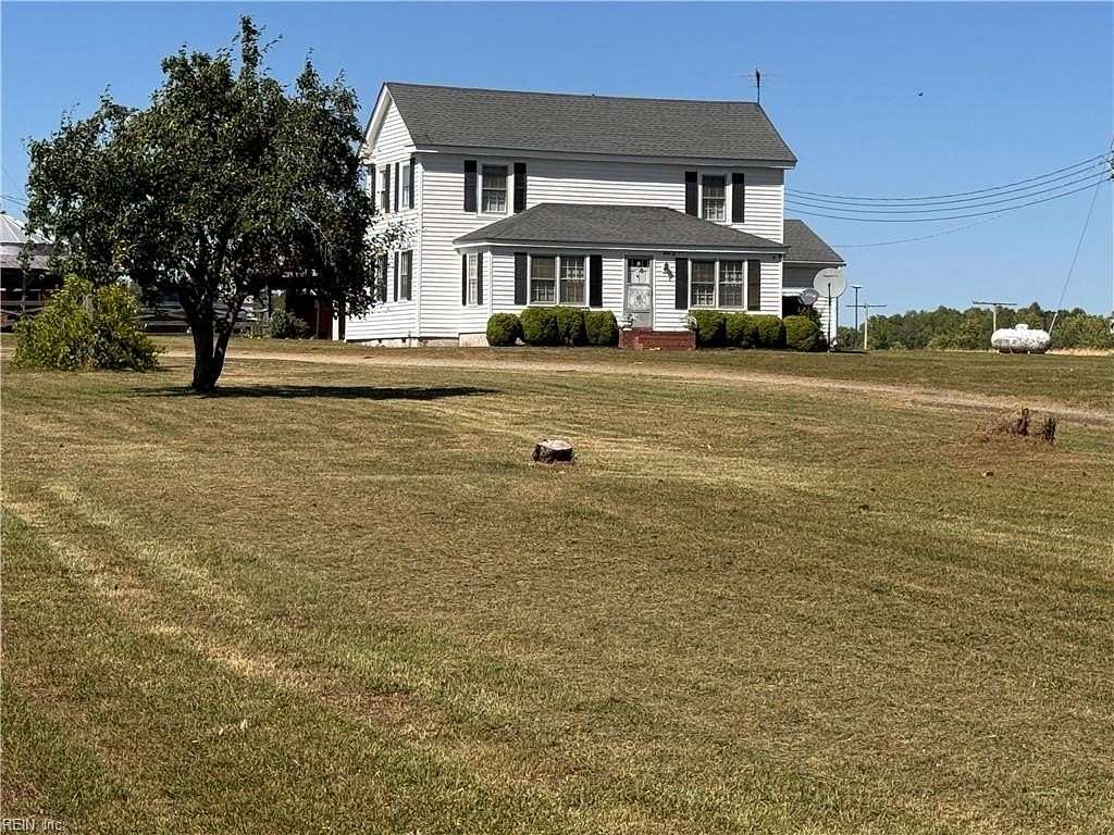 1.64 Acres of Land with Home for Sale in Suffolk, Virginia
