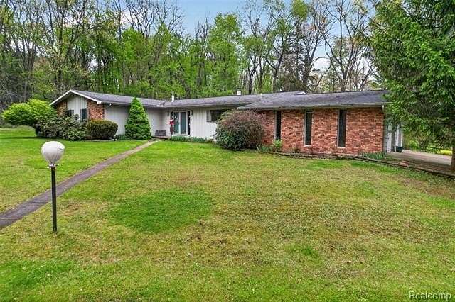 2.26 Acres of Land with Home for Sale in Hamburg Township, Michigan