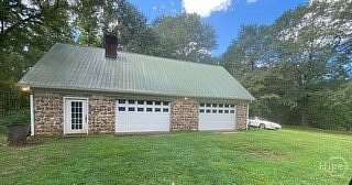 21.8 Acres of Agricultural Land with Home for Sale in Comer, Georgia