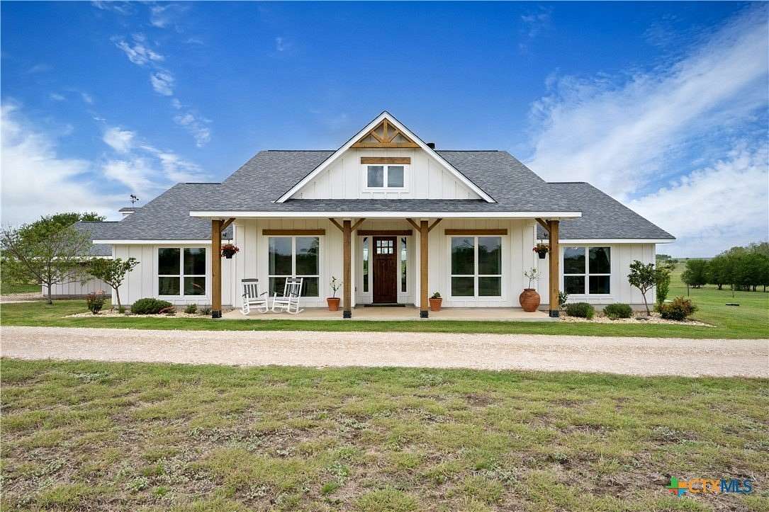 18.6 Acres of Land with Home for Sale in Elgin, Texas