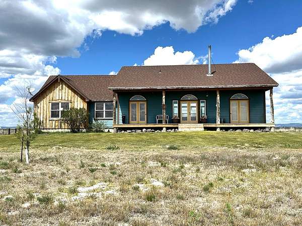 118 Acres of Agricultural Land with Home for Sale in Burns, Oregon