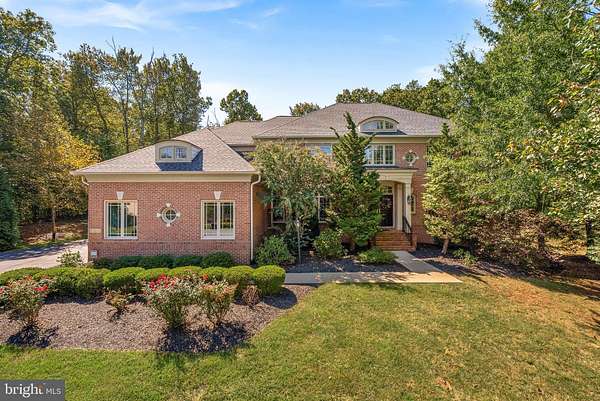 1.83 Acres of Land with Home for Sale in Leesburg, Virginia
