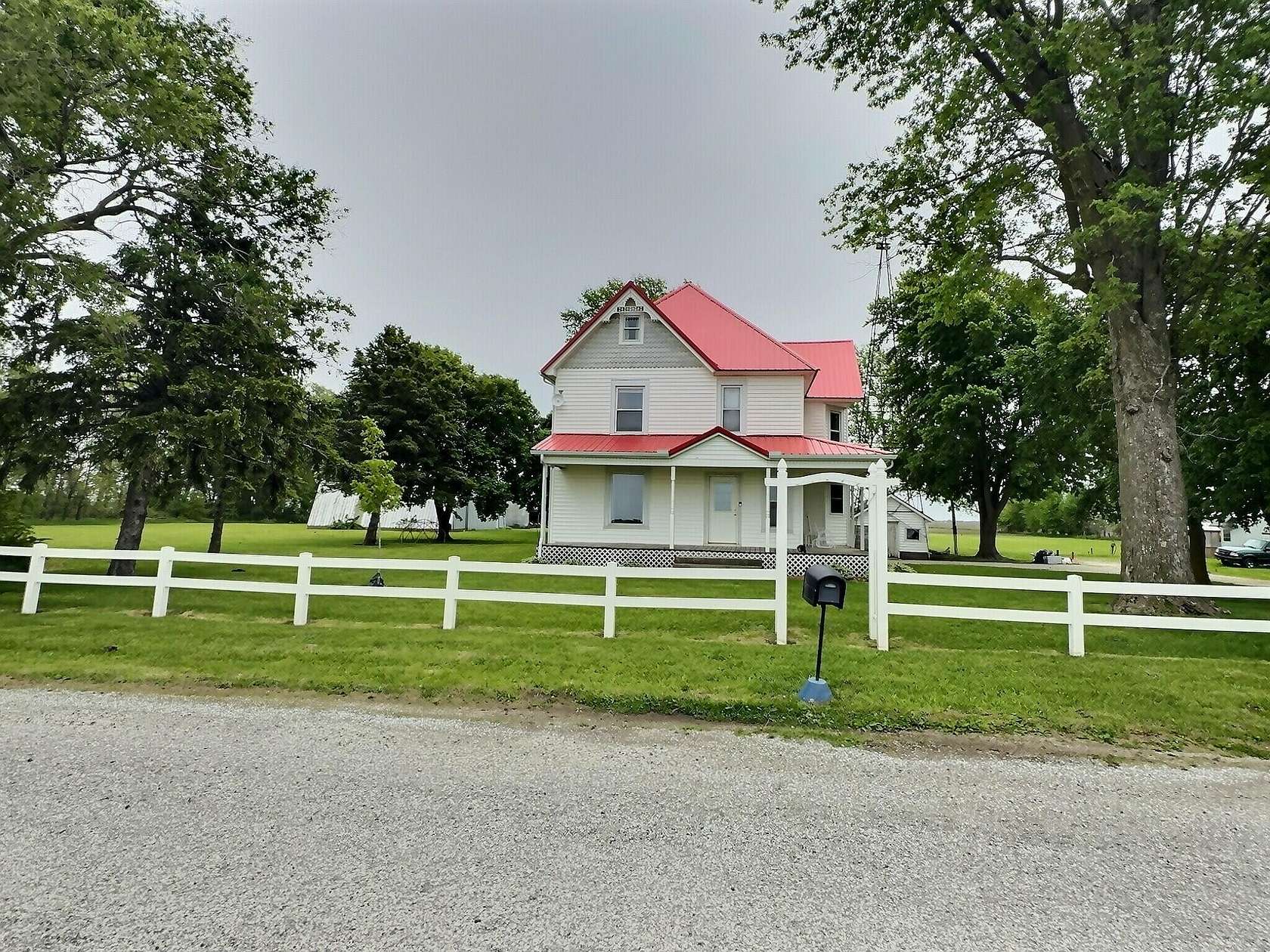 5 Acres of Land with Home for Sale in Kentland, Indiana