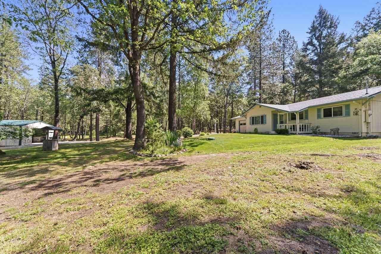 4 Acres of Land with Home for Sale in Grants Pass, Oregon