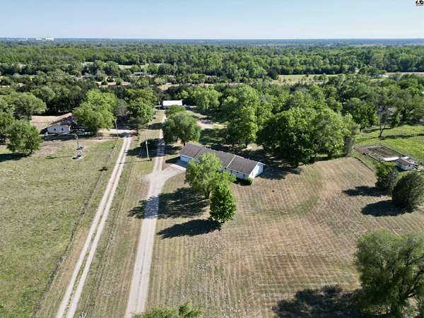 4.73 Acres of Land with Home for Sale in Hutchinson, Kansas