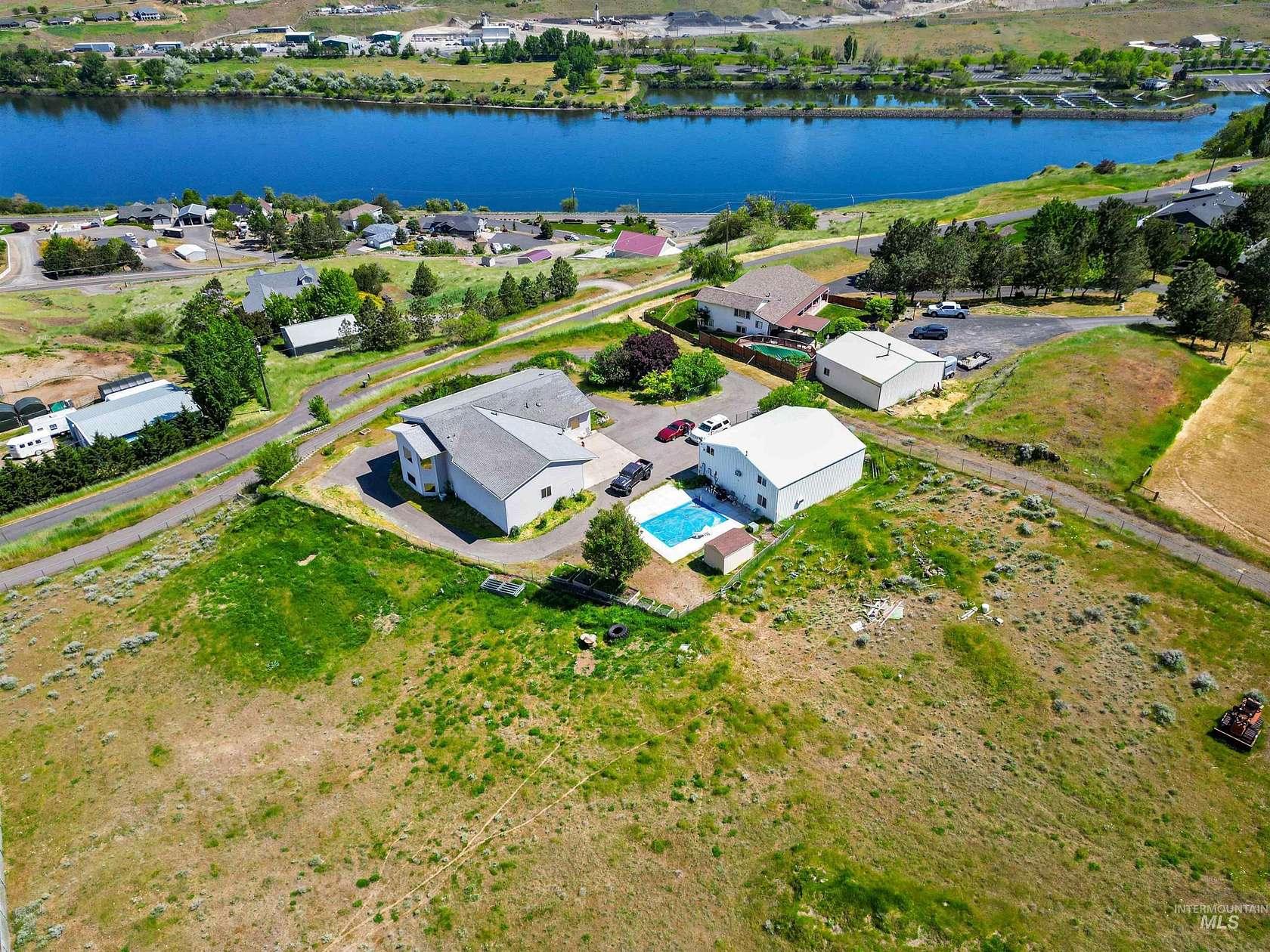 5 Acres of Land with Home for Sale in Clarkston, Washington