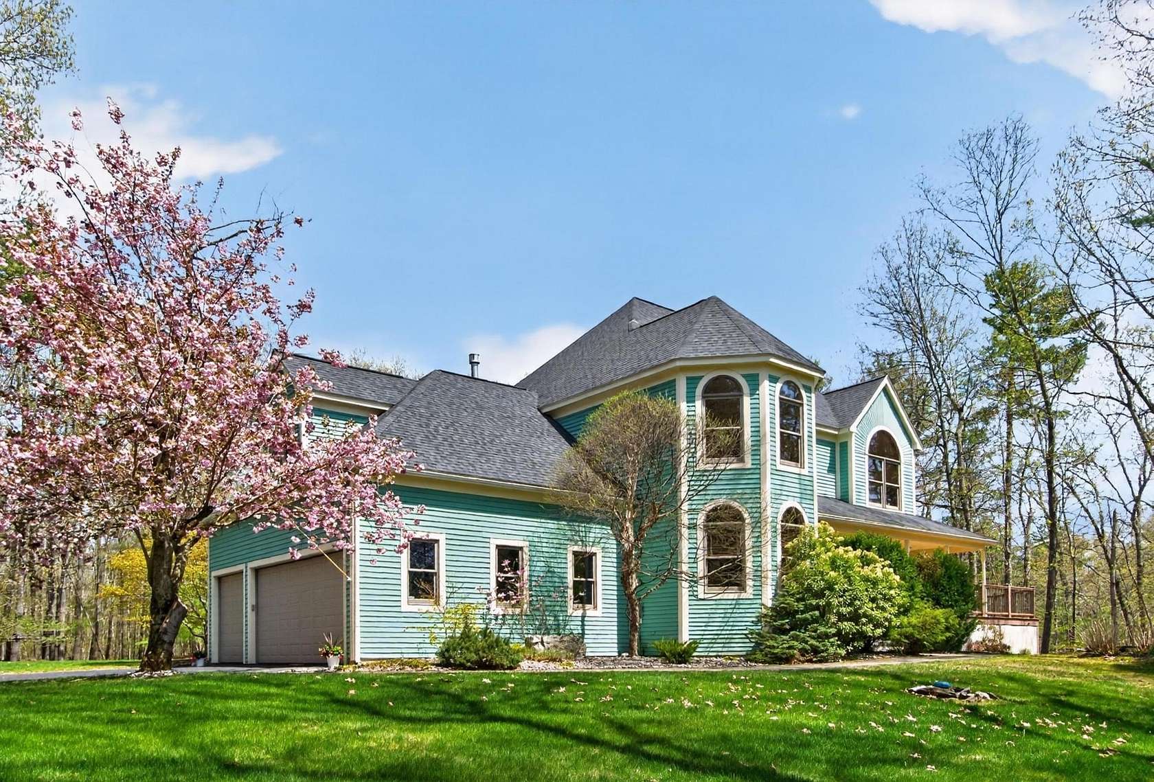 2.77 Acres of Land with Home for Sale in Salem, New Hampshire