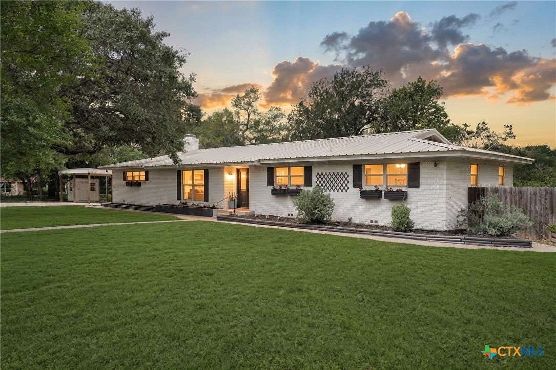 4 Acres of Land with Home for Sale in Belton, Texas