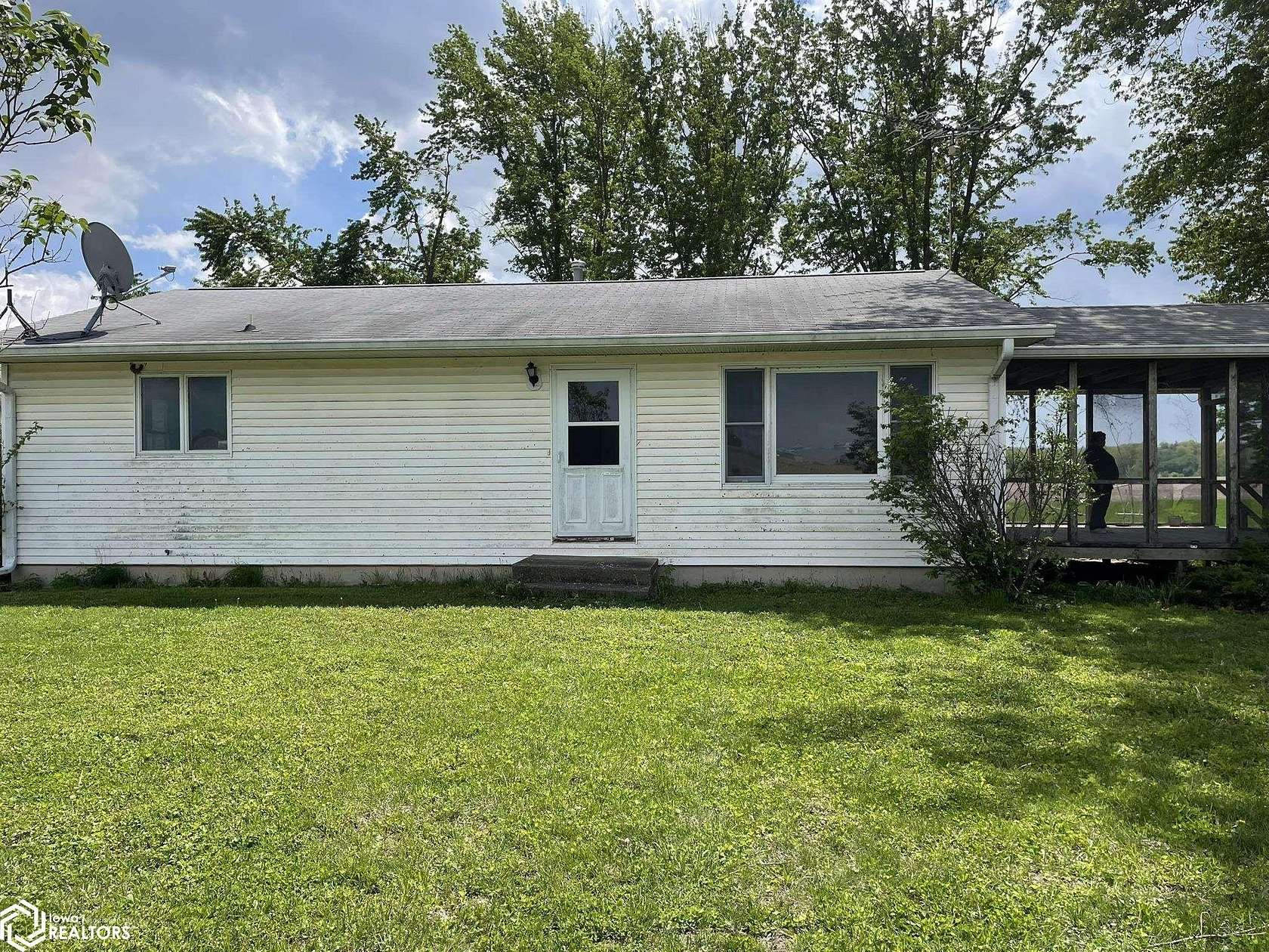 1.54 Acres of Land with Home for Sale in New London, Iowa