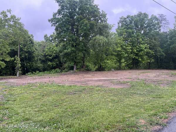 1.1 Acres of Commercial Land for Sale in Harriman, Tennessee