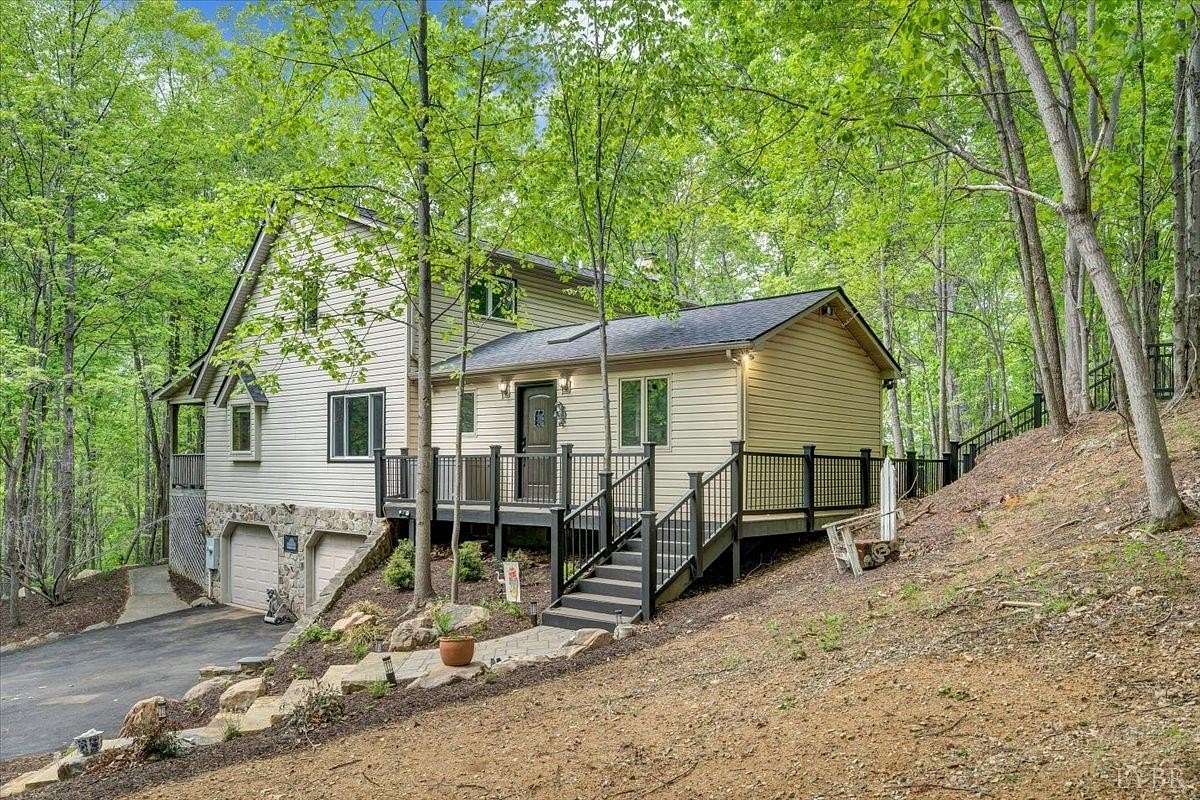 5 Acres of Land with Home for Sale in Hardy, Virginia